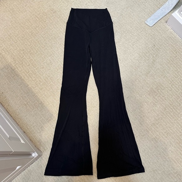 aerie Pants - Aerie - flare crossover leggings - size medium